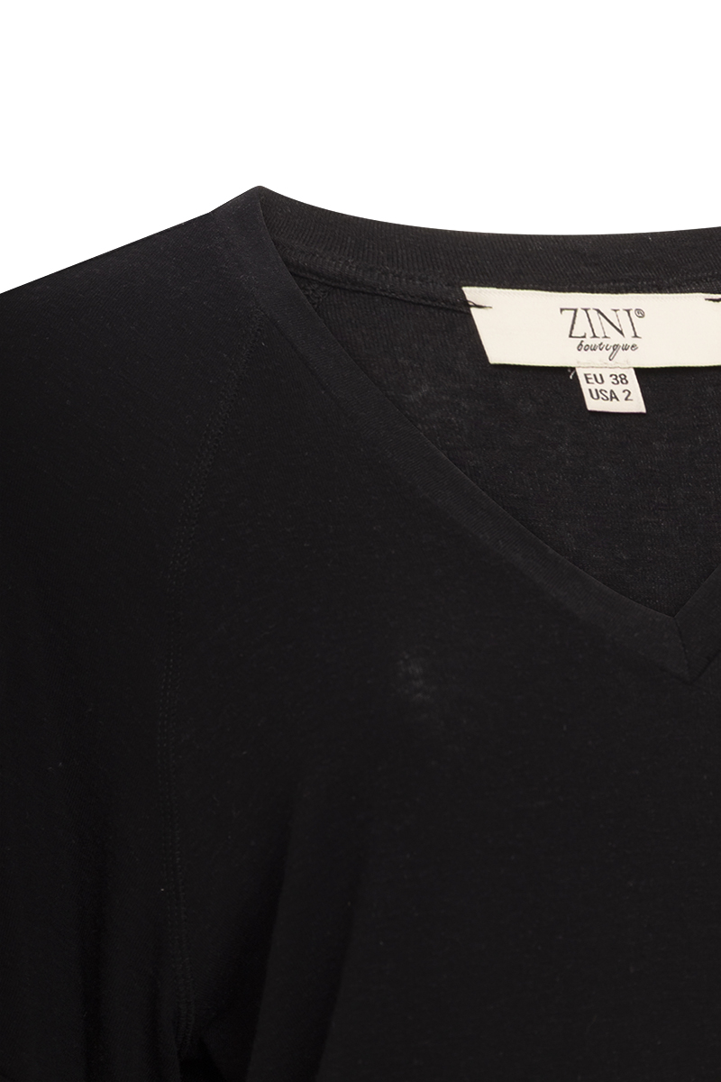 T-SHIRT V-NECK