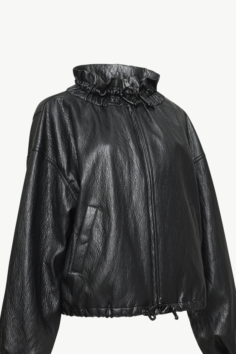 BOMBER JACKET ΜΕ ΥΦΗ ΔΕΡΜΑΤΟΣ