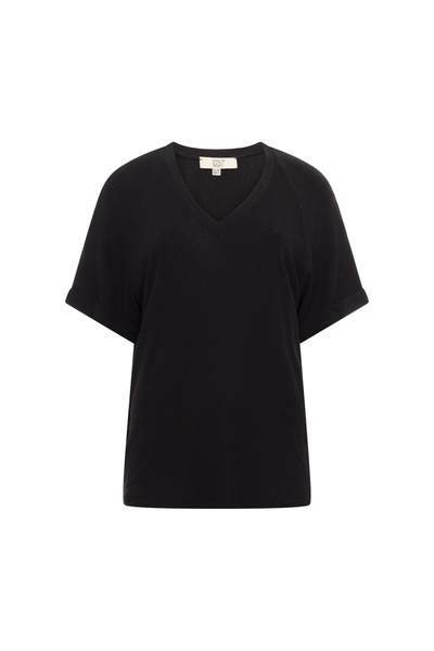 T-SHIRT V-NECK